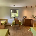 Haus דירה פילצמוס
