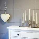 Haus * פילצמוס