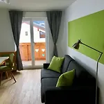 Haus דירה *